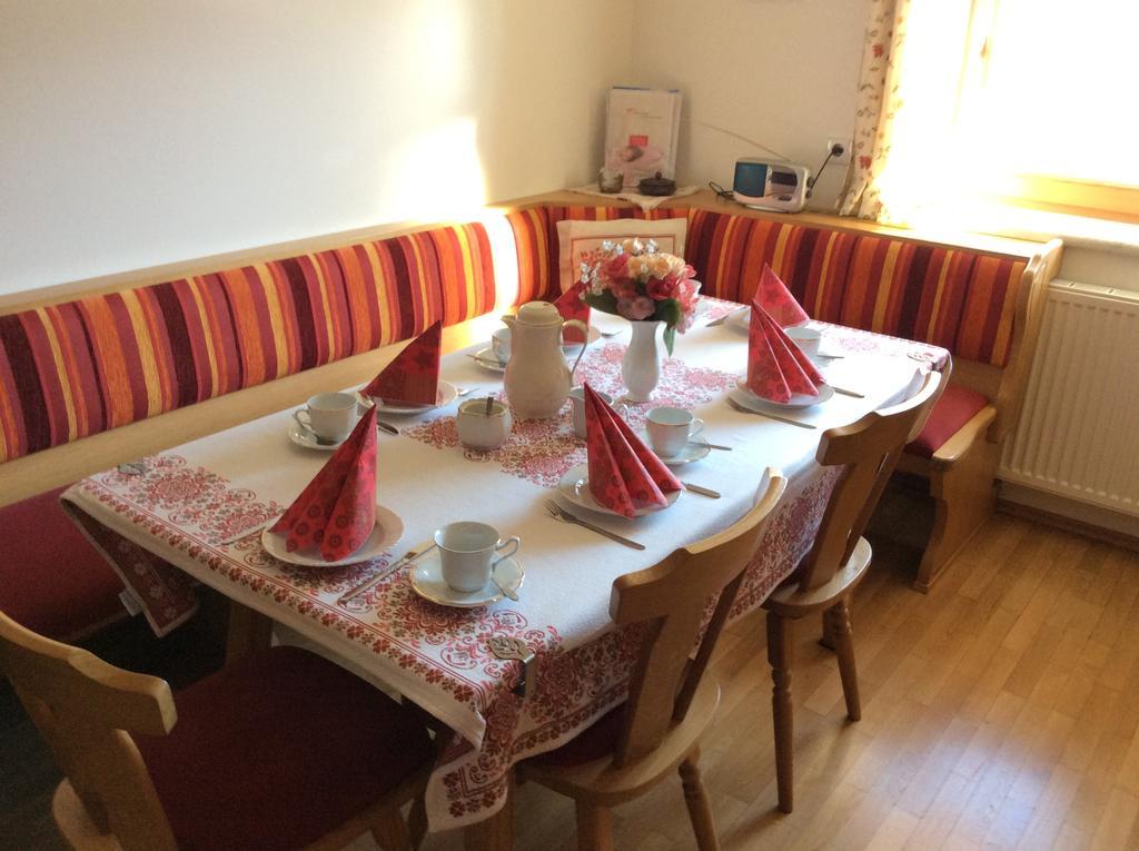 Apartmán Haus Erika Wagrain Pokoj fotografie